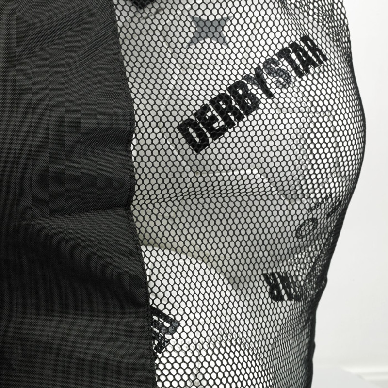 DERBYSTAR Ballsack für bis zu 12 Bälle Nahaufnahme Netz