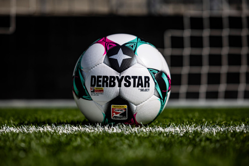 DERBYSTAR ÖFB Women APS Fußball v25 2025/2026 Gr. 5 auf dem Platz DERBYSTAR ÖFB Women APS Fußball v25 2025/2026 Gr. 5 auf dem Platz