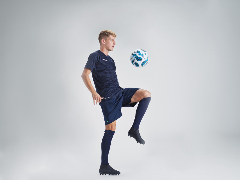 Uhlsport Fußball Fairtrade Top Training Addglue weiß/schwarz/fluo blau Gr. 3, 4, 5